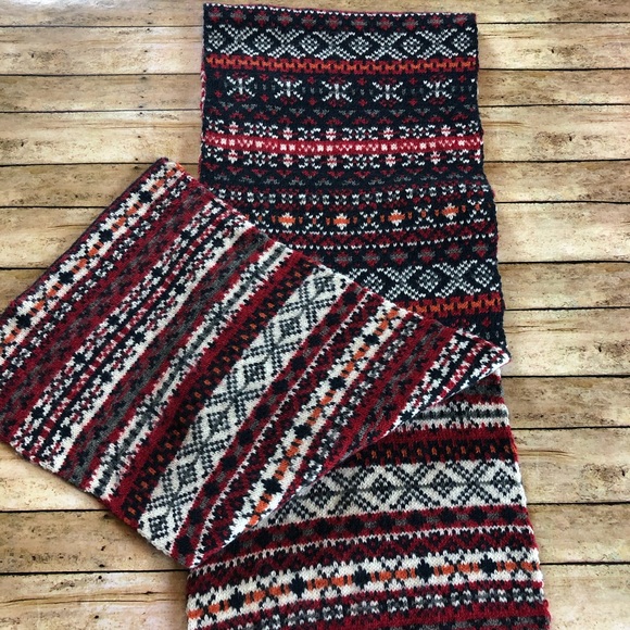 Old Navy Reversible Winter Scarf - Picture 1 of 3